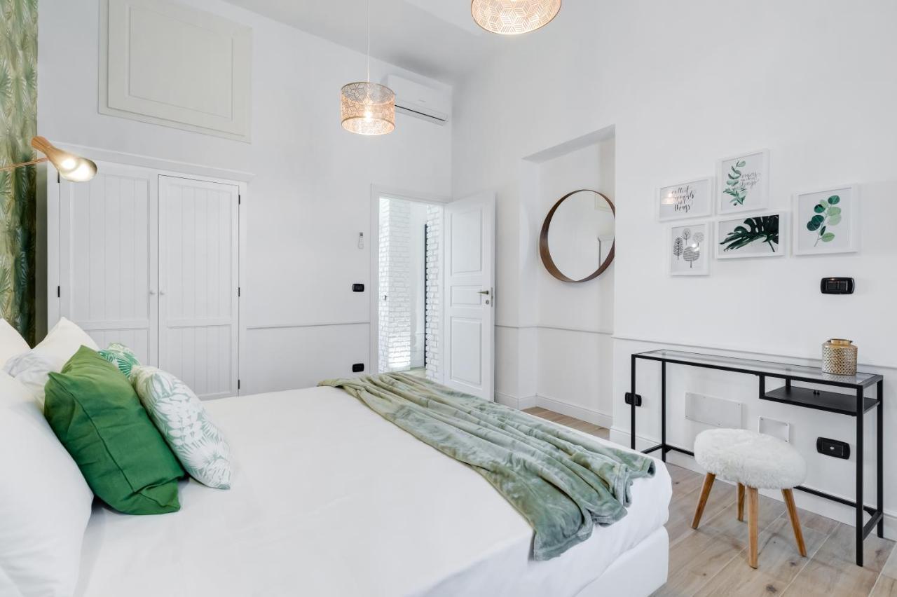 Bmga L Glam Industrial 3-Bed Apartment In Termini Řím Exteriér fotografie