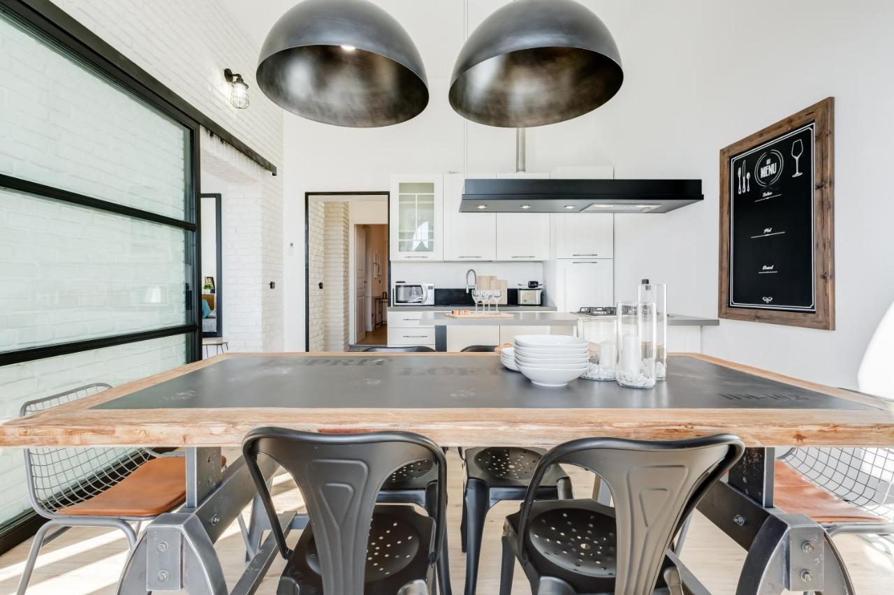 Bmga L Glam Industrial 3-Bed Apartment In Termini Řím Exteriér fotografie