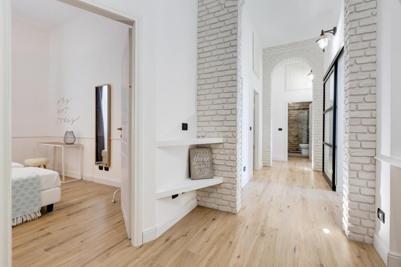 Bmga L Glam Industrial 3-Bed Apartment In Termini Řím Exteriér fotografie