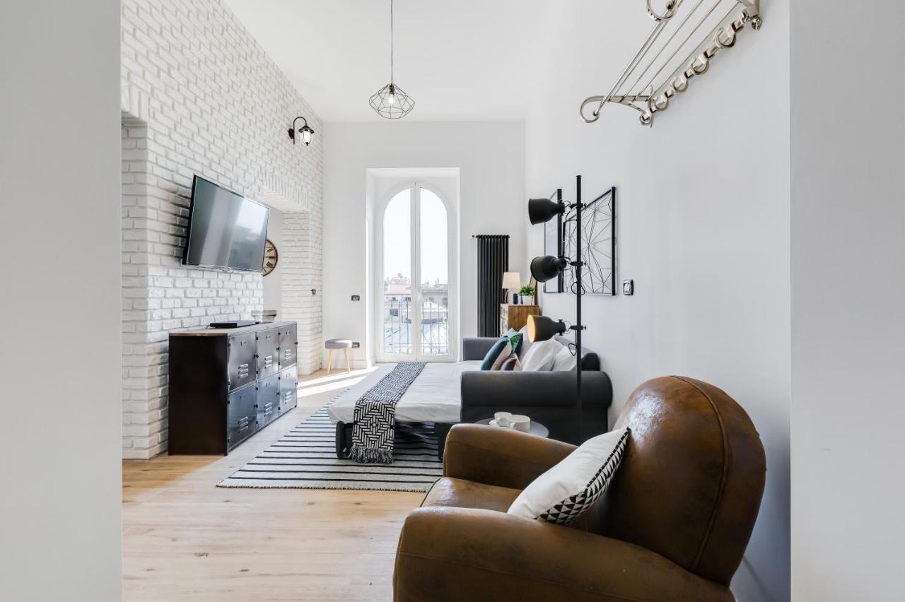 Bmga L Glam Industrial 3-Bed Apartment In Termini Řím Exteriér fotografie
