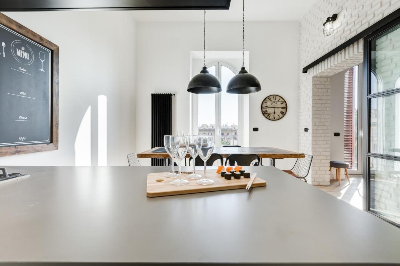 Bmga L Glam Industrial 3-Bed Apartment In Termini Řím Exteriér fotografie