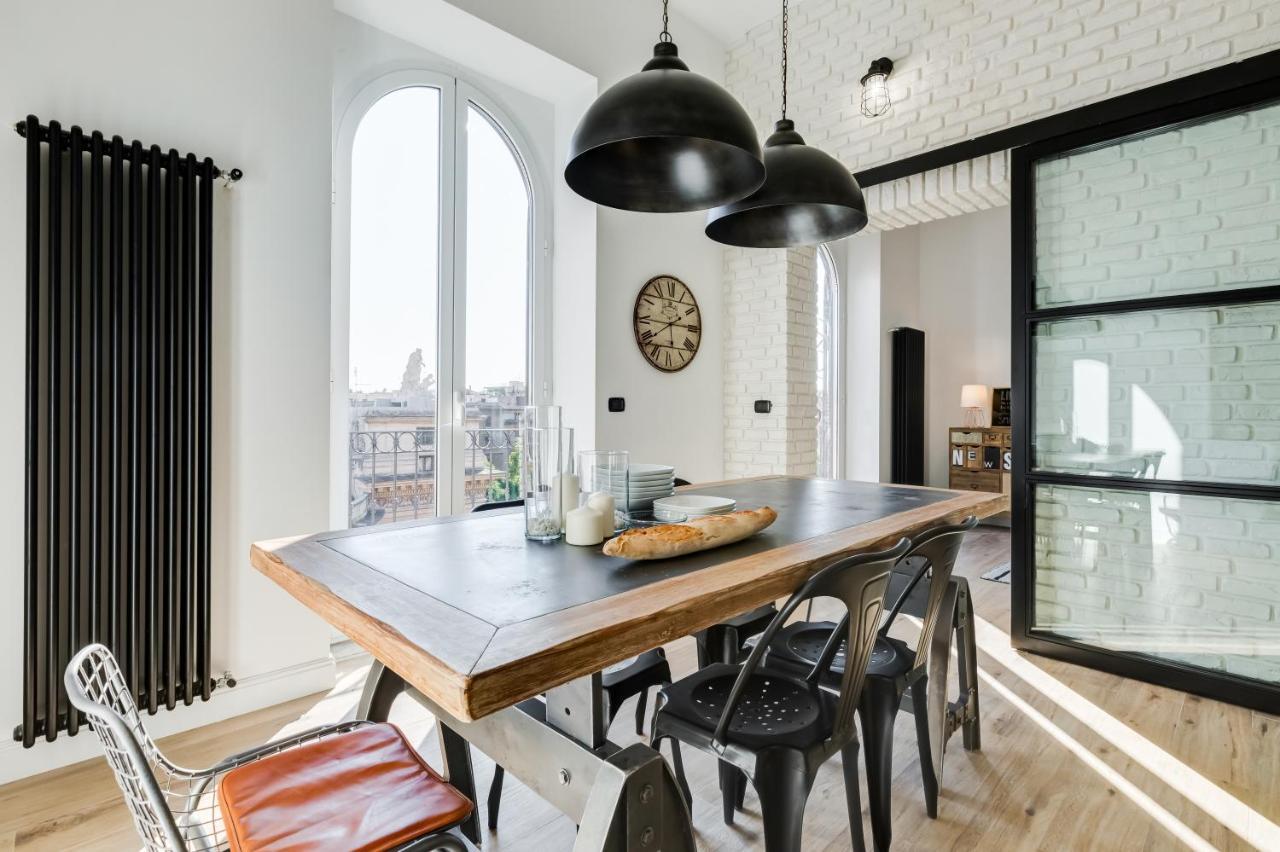Bmga L Glam Industrial 3-Bed Apartment In Termini Řím Exteriér fotografie